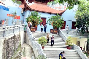 Ngay sau khi dịch bệnh Covid-19 được kiểm soát, lượng du khách đến tham quan tại đền Thượng, xã Tràng Đà (TP Tuyên Quang) bắt đầu tăng trở lại.