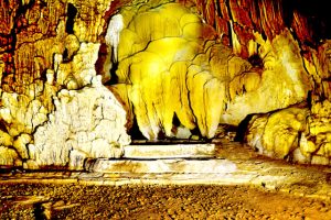 Khám phá động Song Long