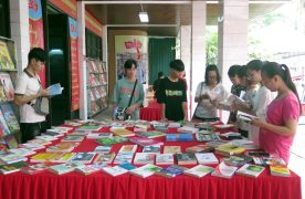 Tổ chức ngày sách và văn hóa đọc Việt Nam