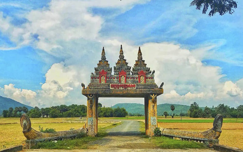 Cổng chùa Koh Kas