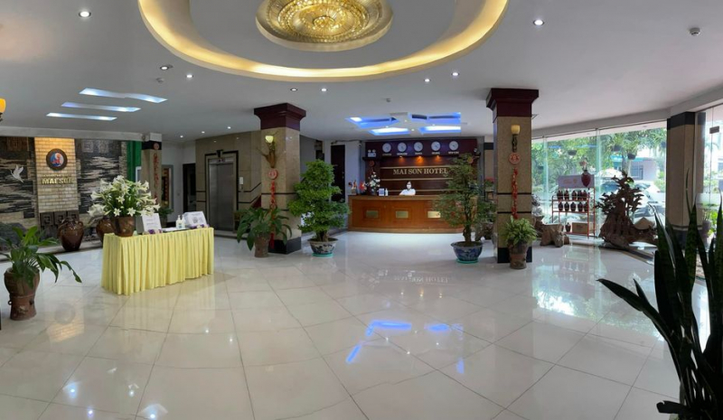 Khách sạn Mai Sơn tráng lệ và xinh đẹp 