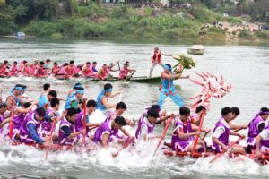 Khám phá những nét đẹp văn hóa của lễ hội đua thuyền trên sông Lô