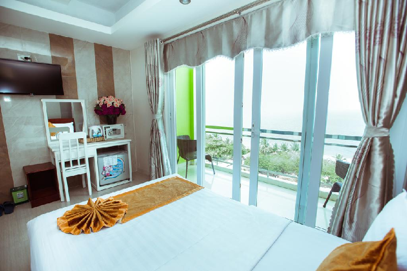 Căn phòng view biển tại Oliver Hotel Nha Trang