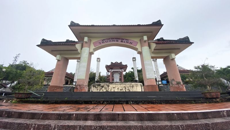 đền thờ Trương Định Quảng Ngãi