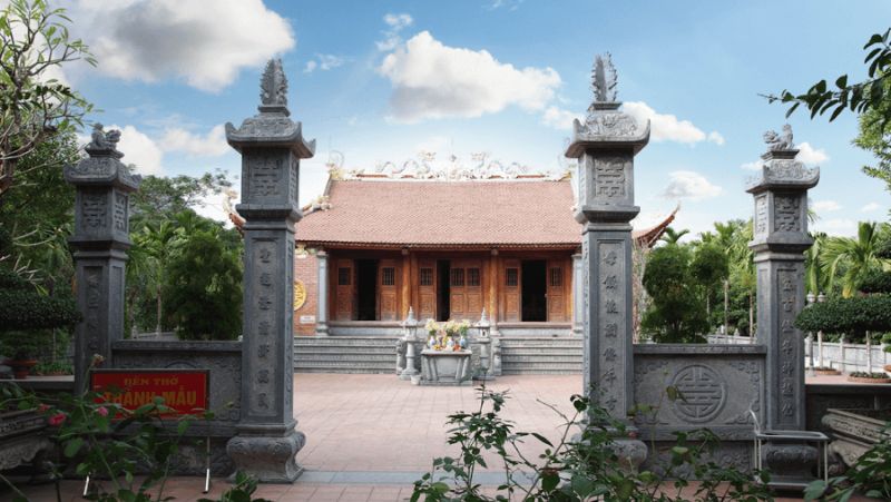 đền thờ Thánh Mẫu Tràng Kênh