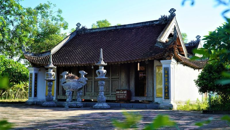 Khu di tích đền thờ Nguyễn Biểu
